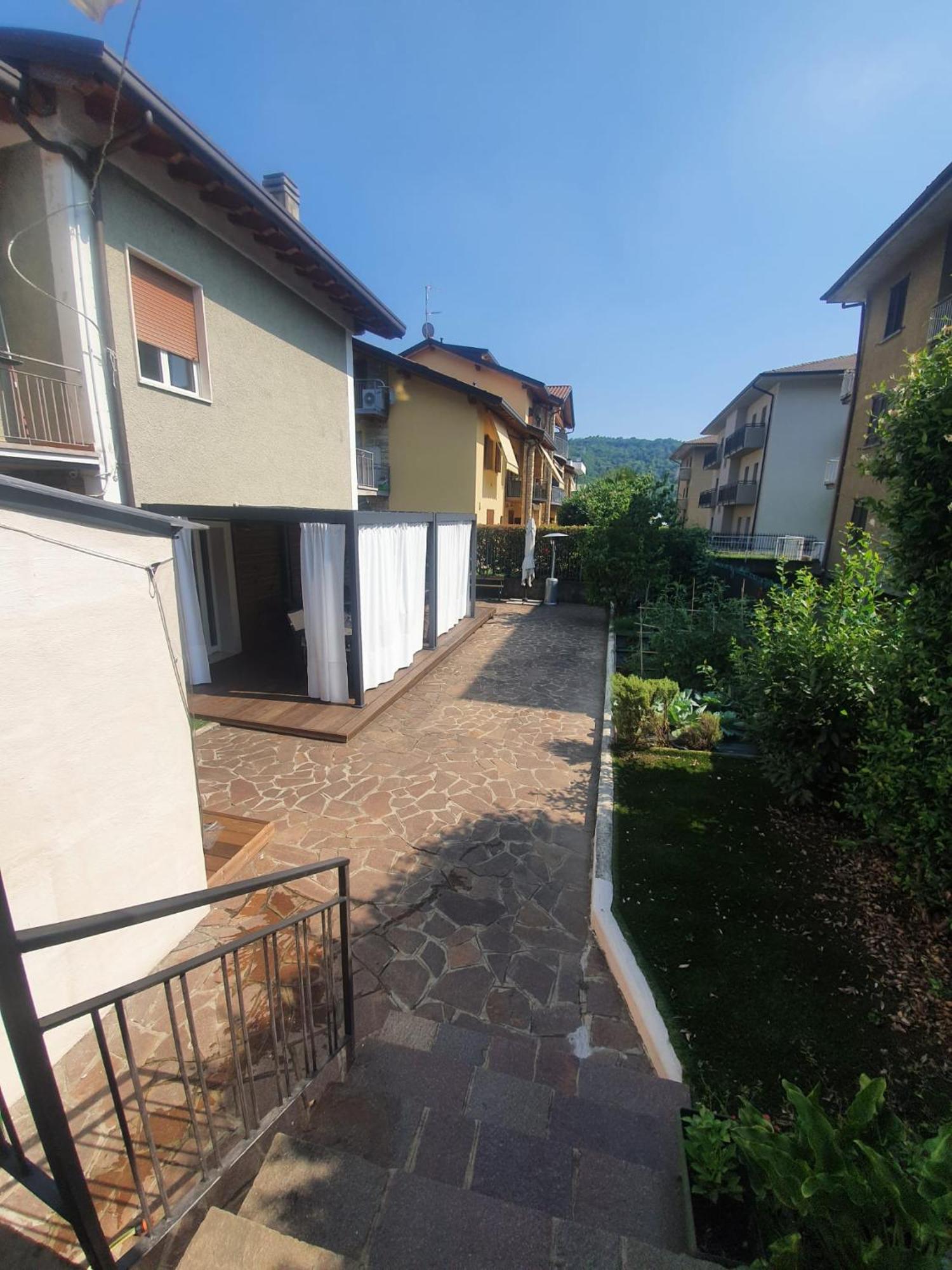 Bergamo - La Casa Di Gianna Hotel Nembro Exterior photo